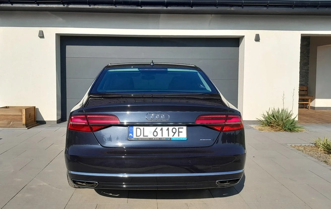 Audi A8 cena 170000 przebieg: 175000, rok produkcji 2016 z Legnica małe 46